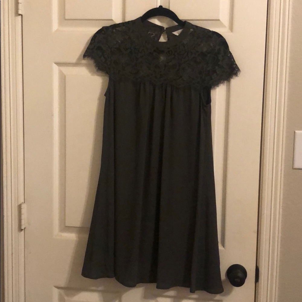 Green Lace Shift Dress